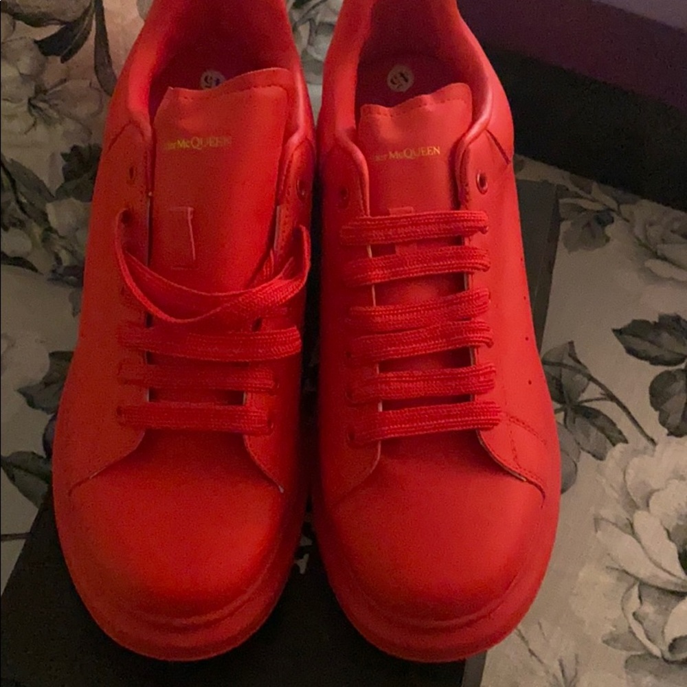 Alexander McQueen men’s designer sneakers